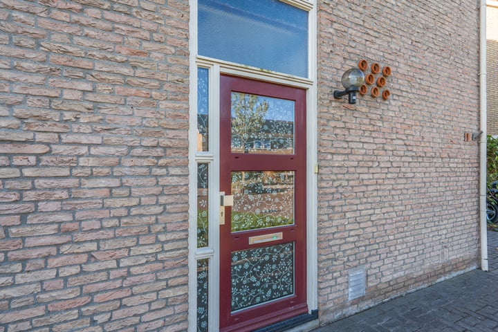 View photo 14 of Peter van Anrooystraat 11