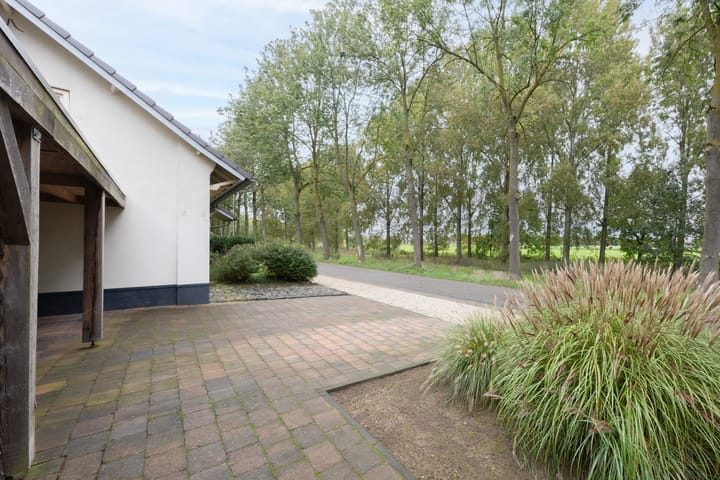 Foto 4 van Oeveren 38