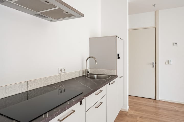 Foto 11 van Parallelstraat 48-B