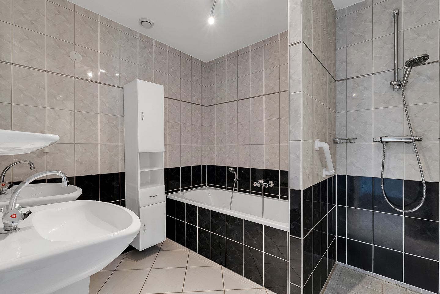 Foto 10 van Jacob van Houtestraat 12-12