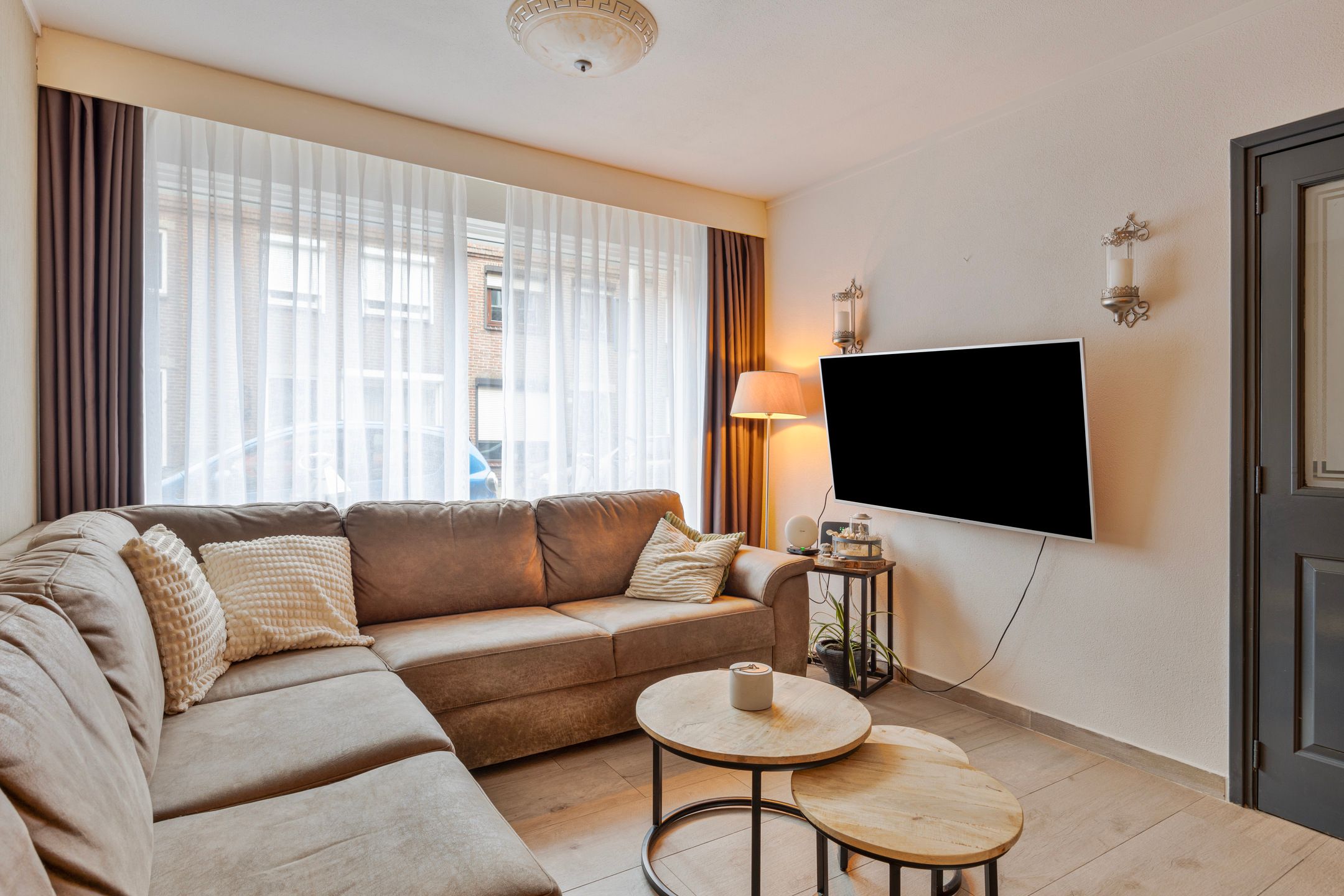 Photo 6 of Van Alkemadestraat 38