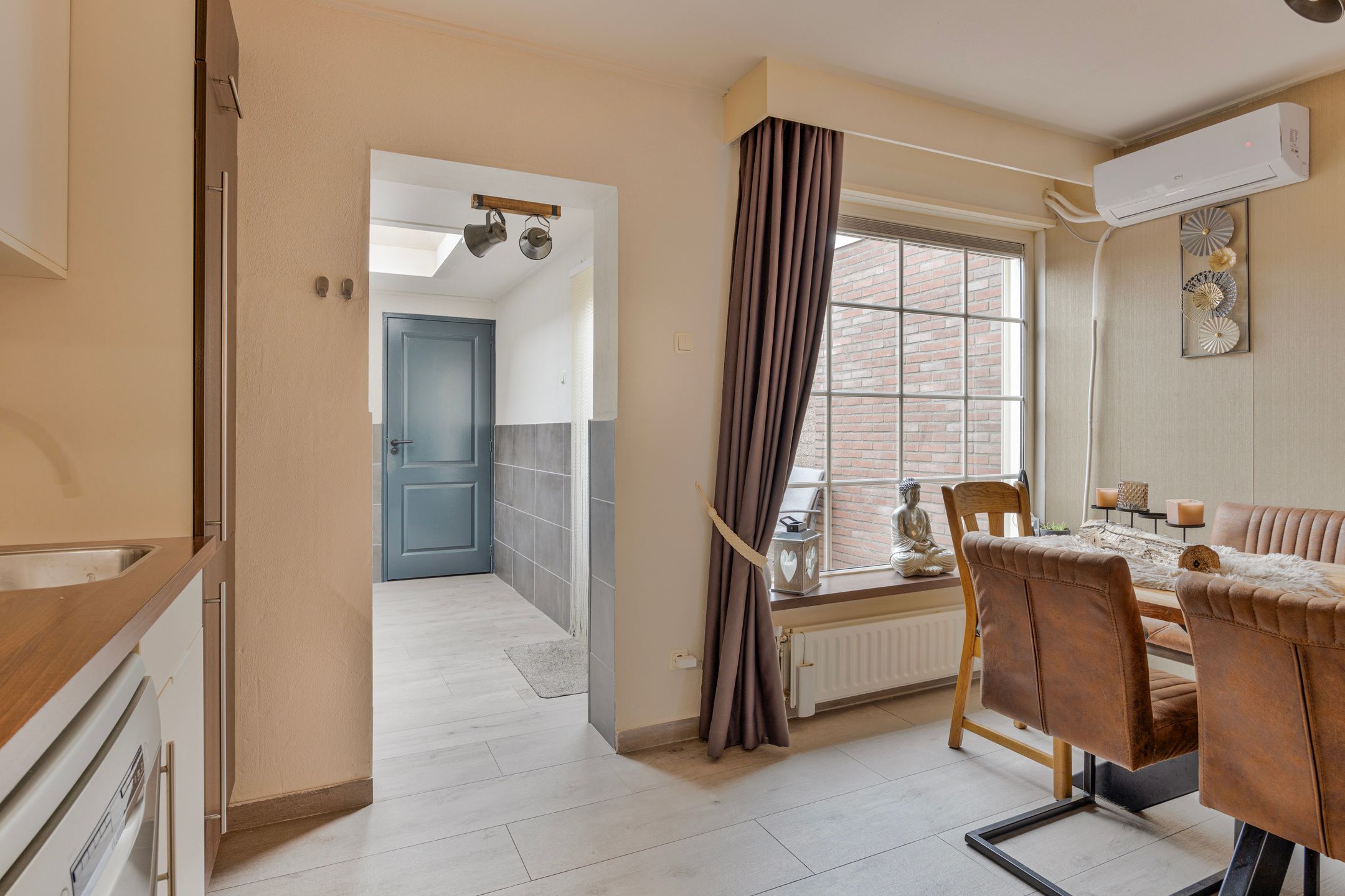 Photo 12 of Van Alkemadestraat 38