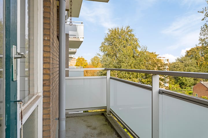 Foto 8 van Van der Helmstraat 436