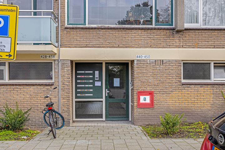 Bekijk foto 25 van Van der Helmstraat 436