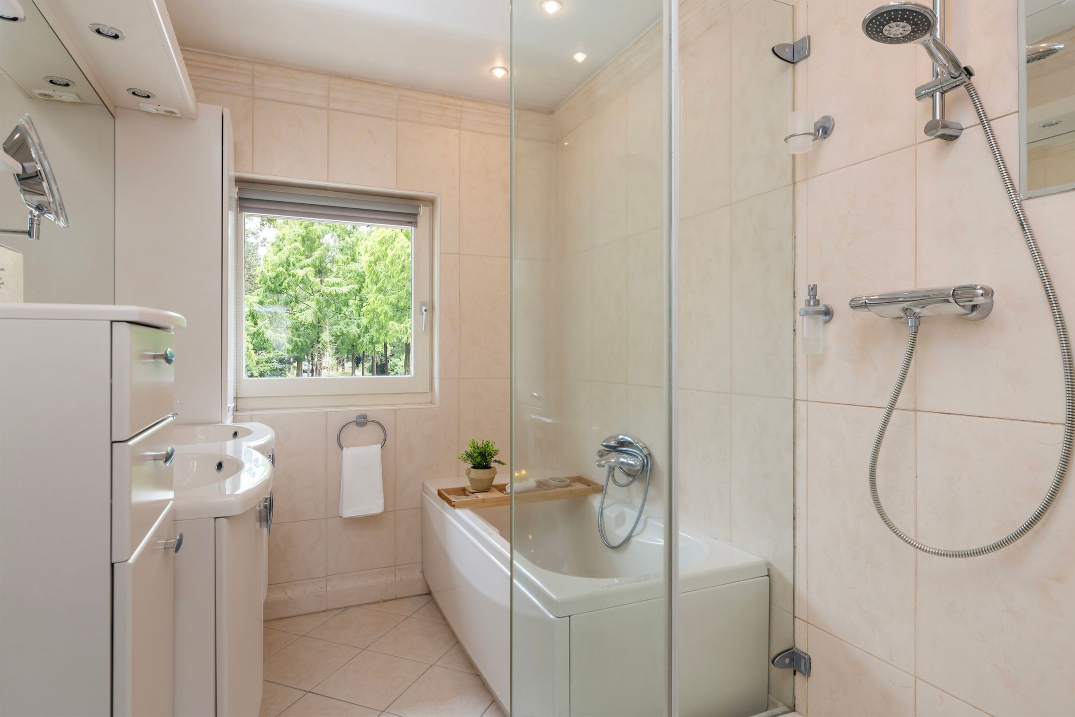 Photo 33 of 1e Brandenburgerweg 99