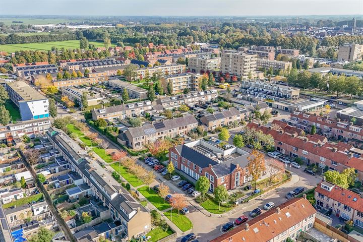 Bekijk foto 32 van Overste den Oudenstraat 27