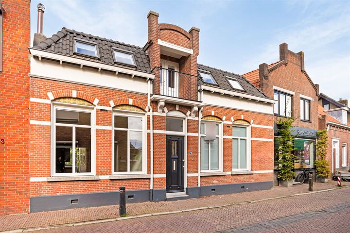 Bekijk foto 1 van Roosendaalsestraat 5