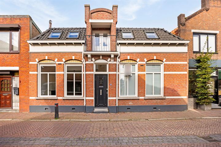 Bekijk foto 37 van Roosendaalsestraat 5