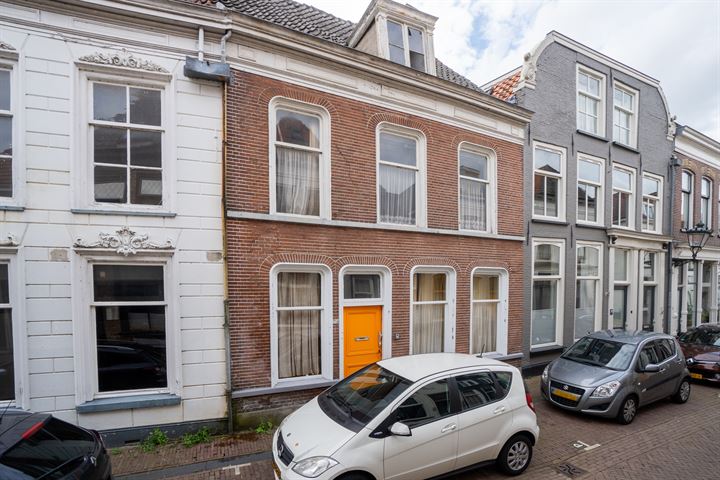 View photo 2 of Buiten Nieuwstraat 26