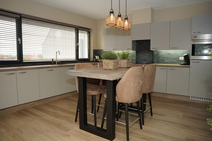 Foto 2 van Destombestraat 5-021