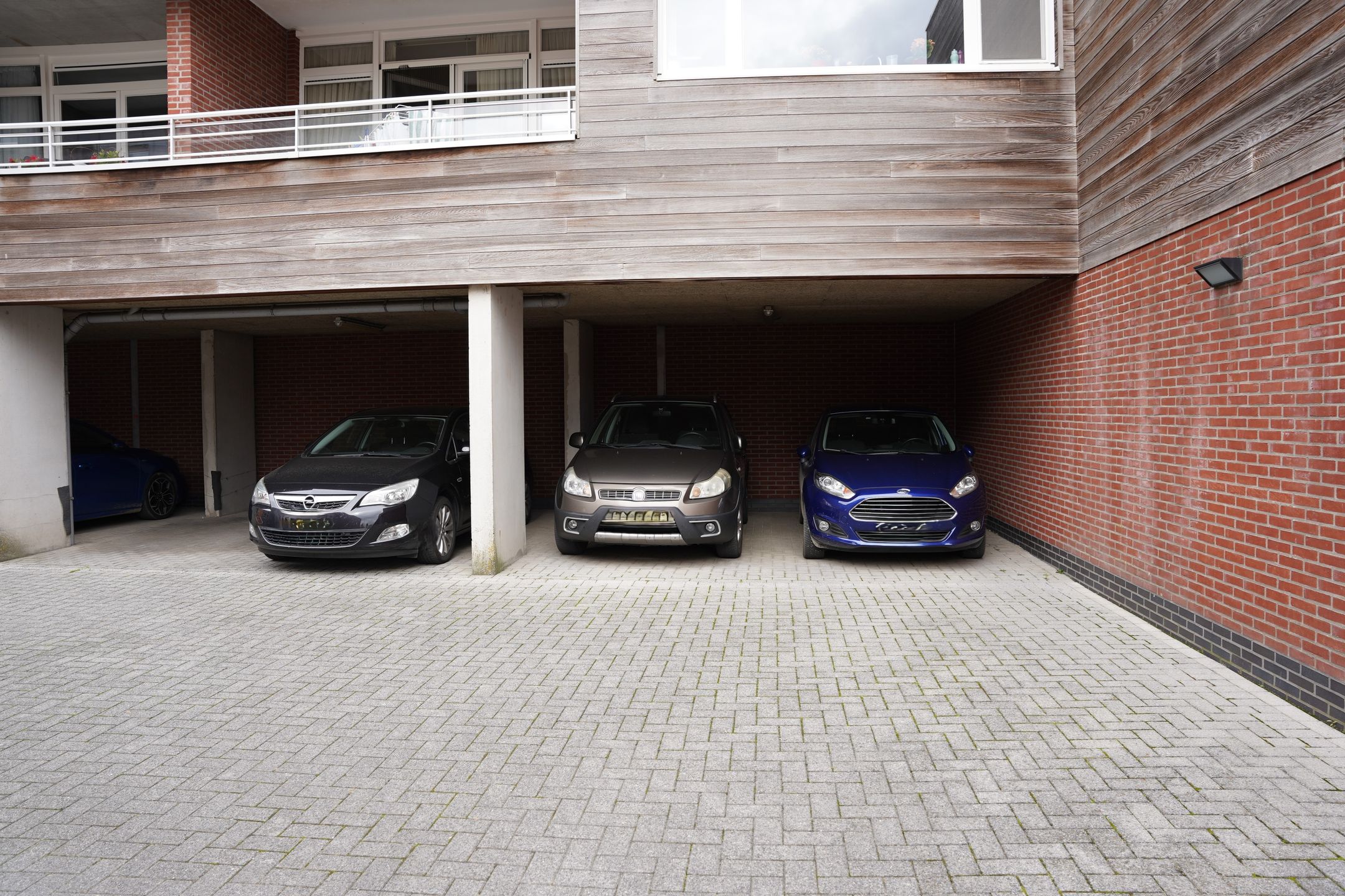 Foto 42 van Destombestraat 5-021