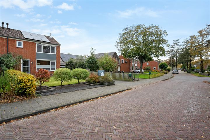 Bekijk foto 36 van Noorder Esweg 13