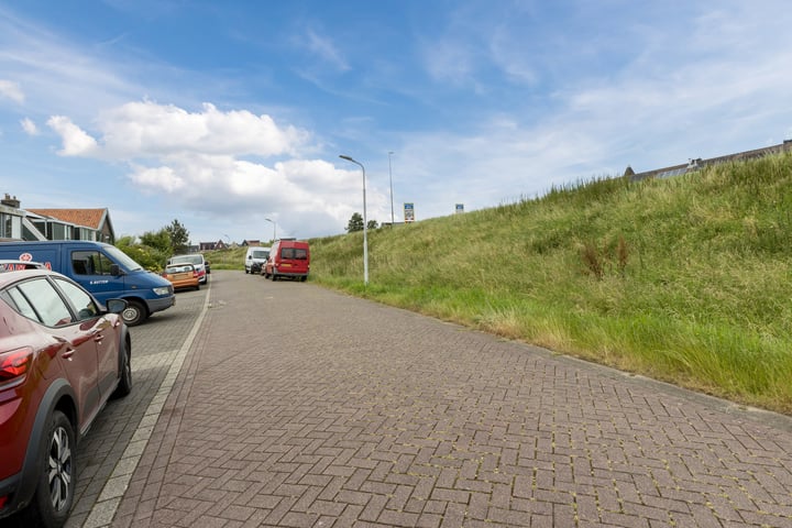 View photo 33 of Veldweg 125