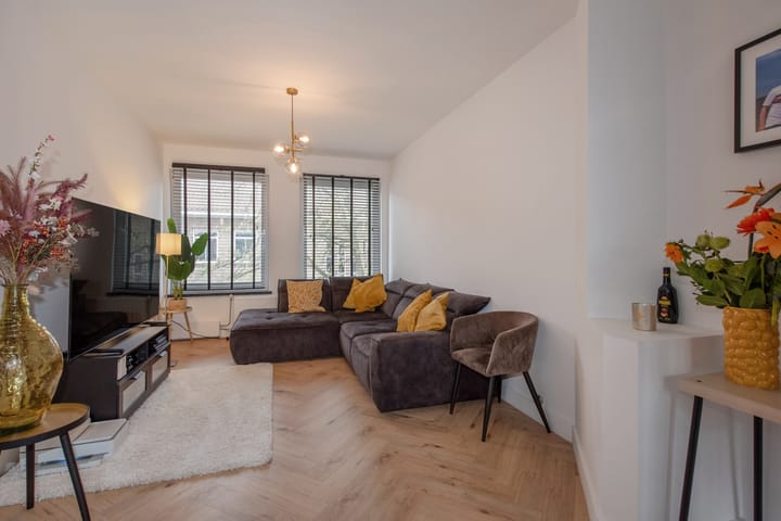 Foto 12 van Van Ruysbroekstraat 119