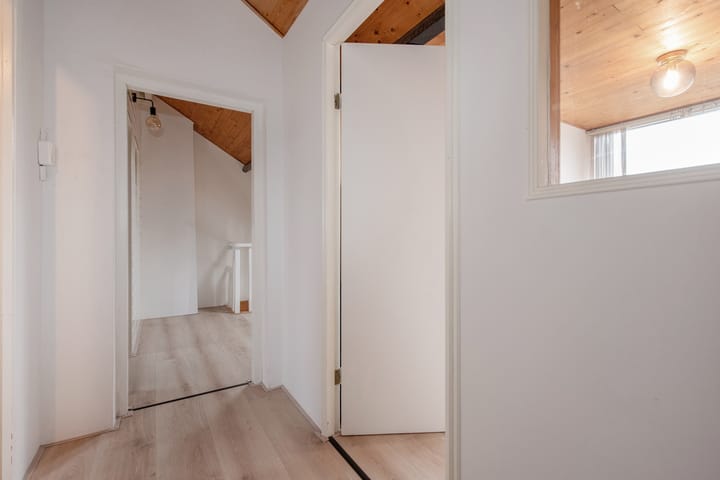 Foto 24 van Van Ruysbroekstraat 119