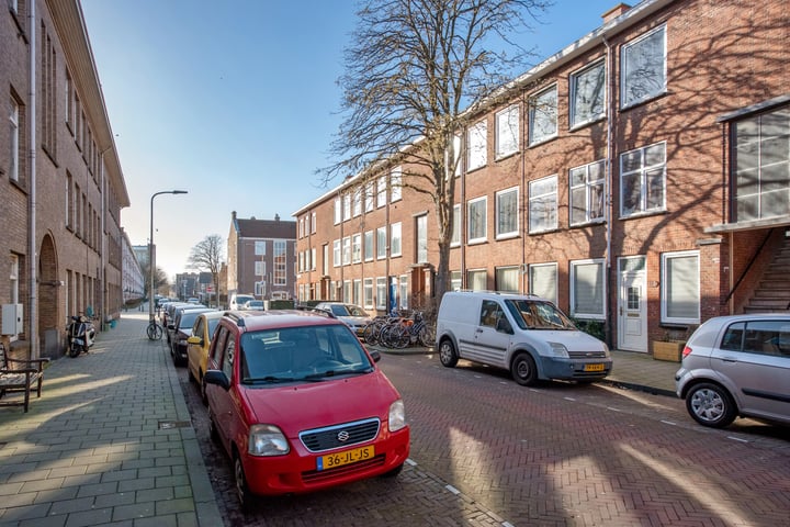 View photo 29 of Van Ruysbroekstraat 119