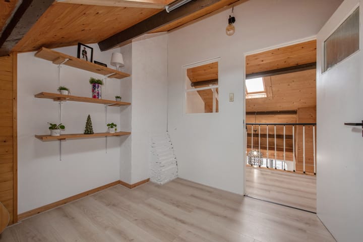 Foto 28 van Van Ruysbroekstraat 119