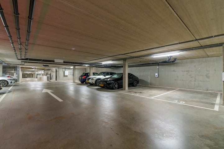 Photo 38 of San Marinostraat 57