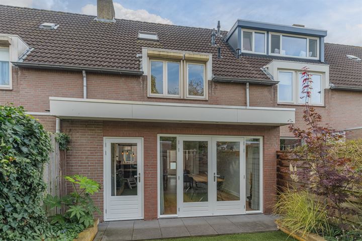 View photo 52 of Van der Horststraat 14