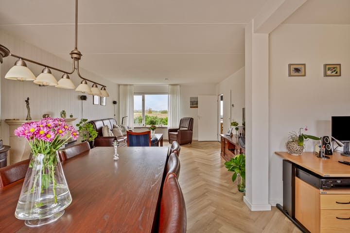 Foto 15 van Reusensestraat 30