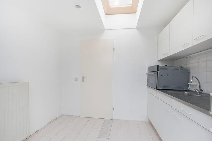 Photo 11 of Schoolstraat 7