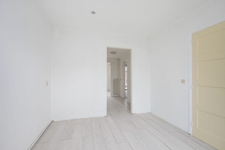 Photo 18 of Schoolstraat 7