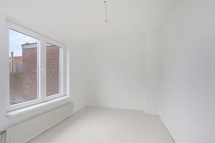 Photo 23 of Schoolstraat 7