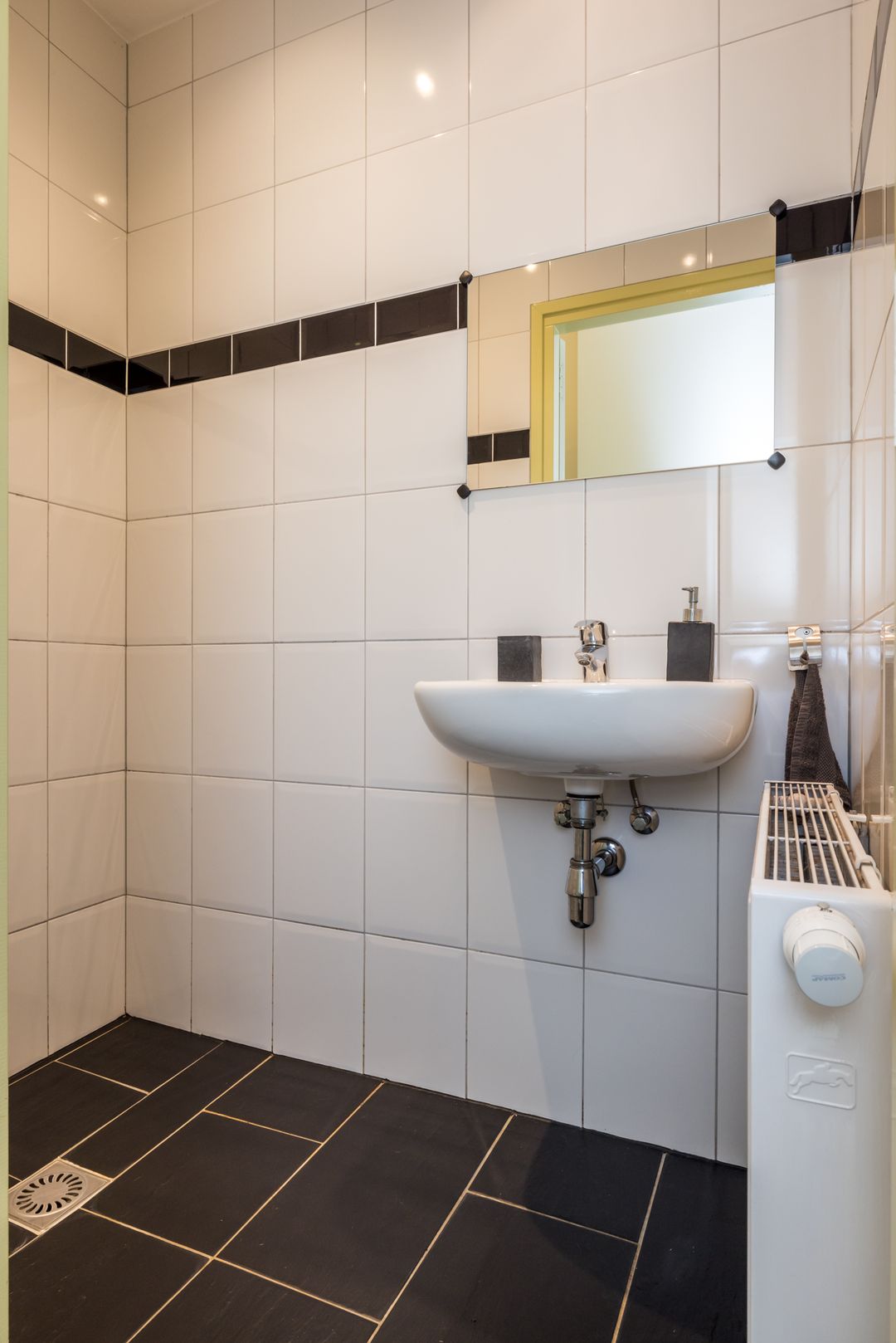 Foto 46 van Dorpsstraat 13-A