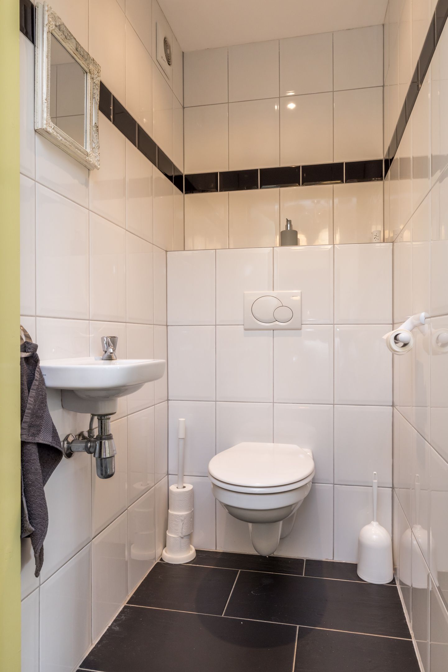 Foto 57 van Dorpsstraat 13-A