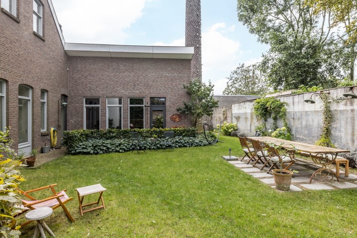 Foto 83 van Dorpsstraat 13-A