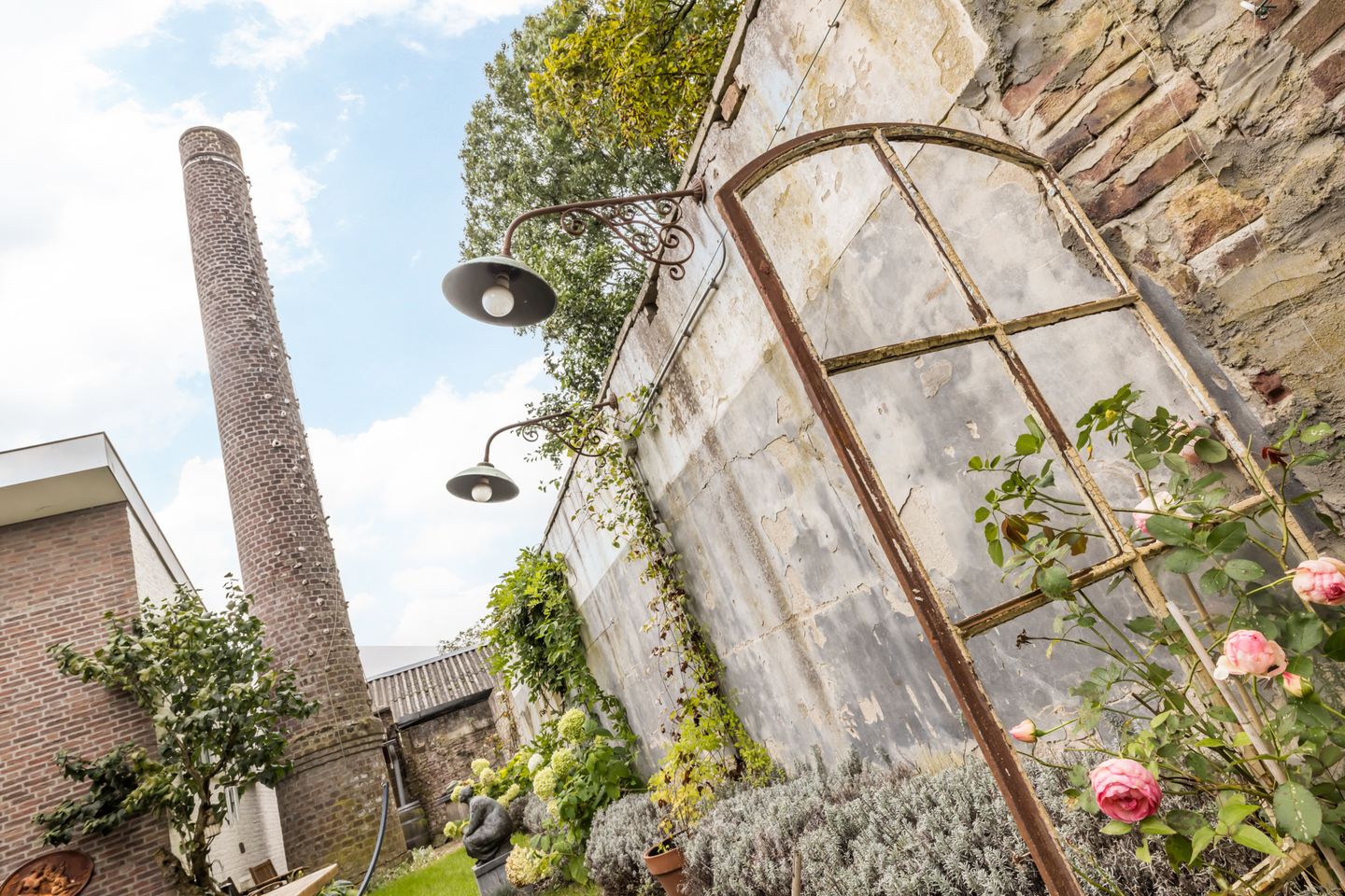 Foto 85 van Dorpsstraat 13-A