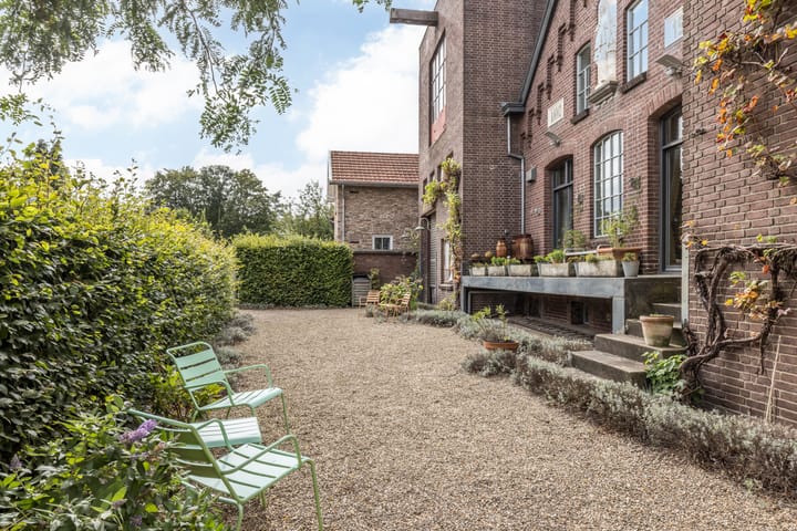 Foto 91 van Dorpsstraat 13-A