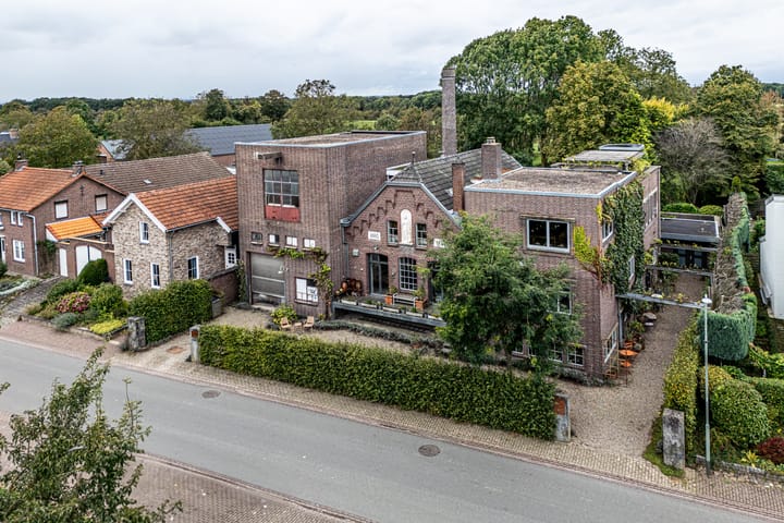 Foto 96 van Dorpsstraat 13-A