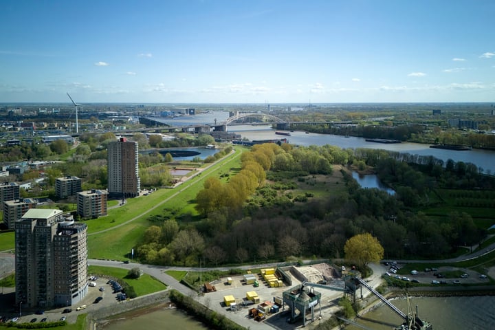 Bekijk foto 34 van Buitenbassinweg 643