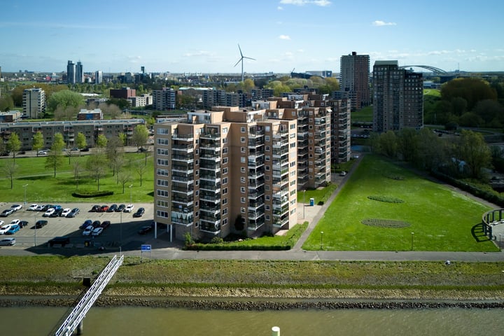 Bekijk foto 36 van Buitenbassinweg 643