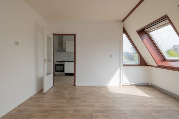 Foto 7 van Van Beuningenstraat 20-D