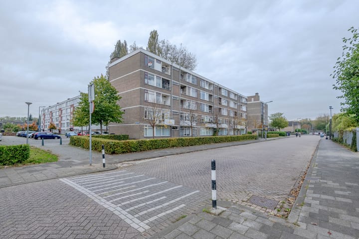 Foto 6 van Menno ter Braakstraat 132