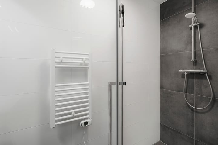 Photo 15 of Burmandwarsstraat 7-A