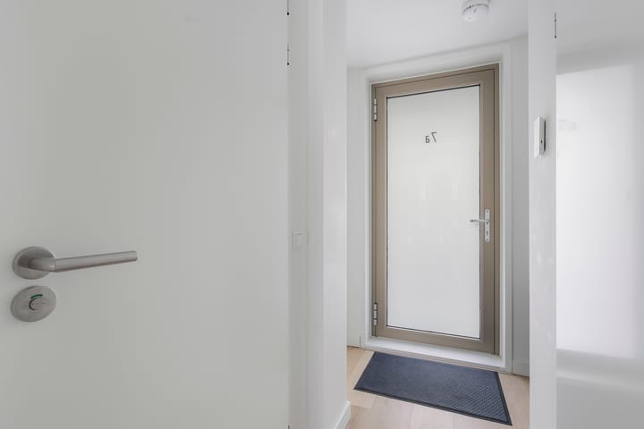 Photo 17 of Burmandwarsstraat 7-A