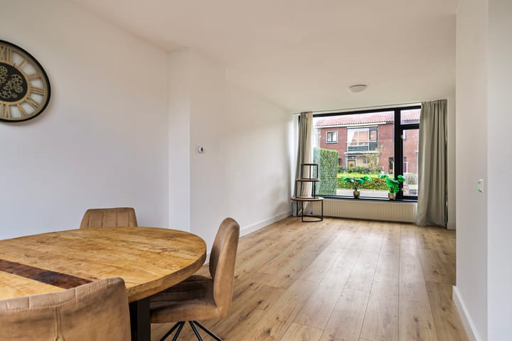 Foto 12 van van Alkemadelaan 65