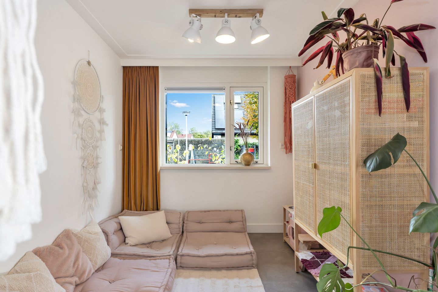 Foto 19 van De Lange Akker 10