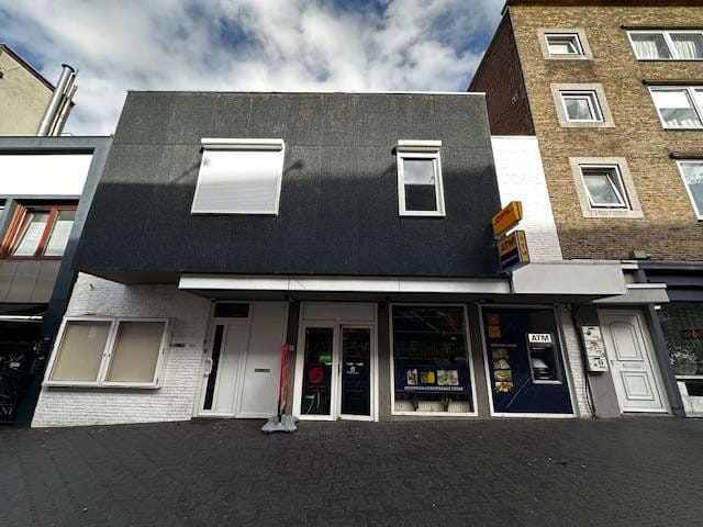 Photo 4 of Dr. Poelsstraat 5