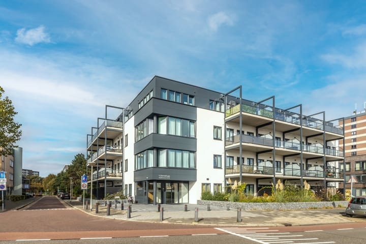 Foto 1 van Zeppelinstraat 24