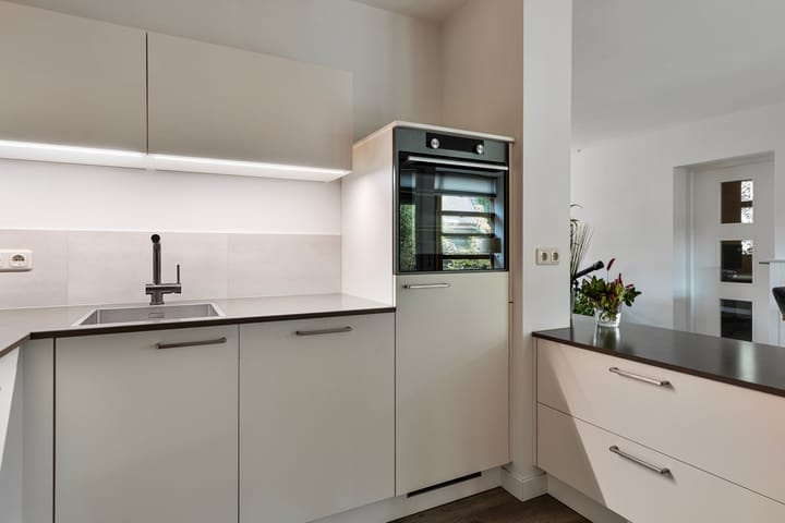 Photo 8 of Veenhof 2214