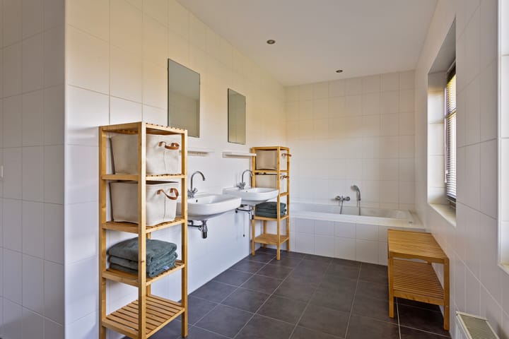 Photo 32 of Ganker 104-B