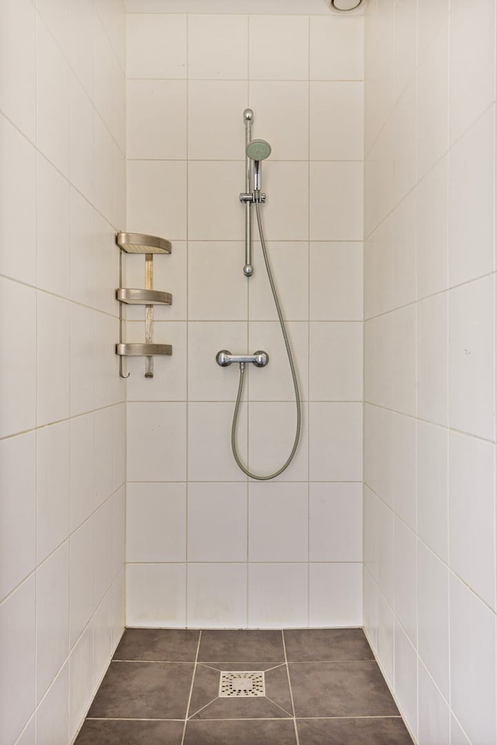 Photo 39 of Ganker 104-B