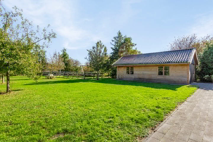 Photo 45 of Ganker 104-B