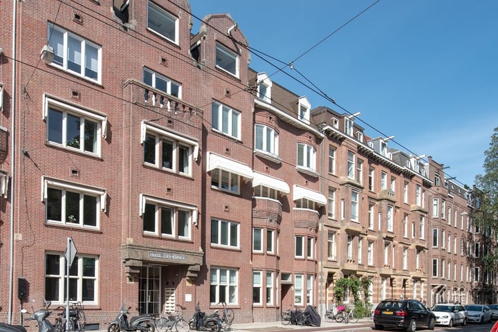 Bekijk foto 36 van De Lairessestraat 90-3R