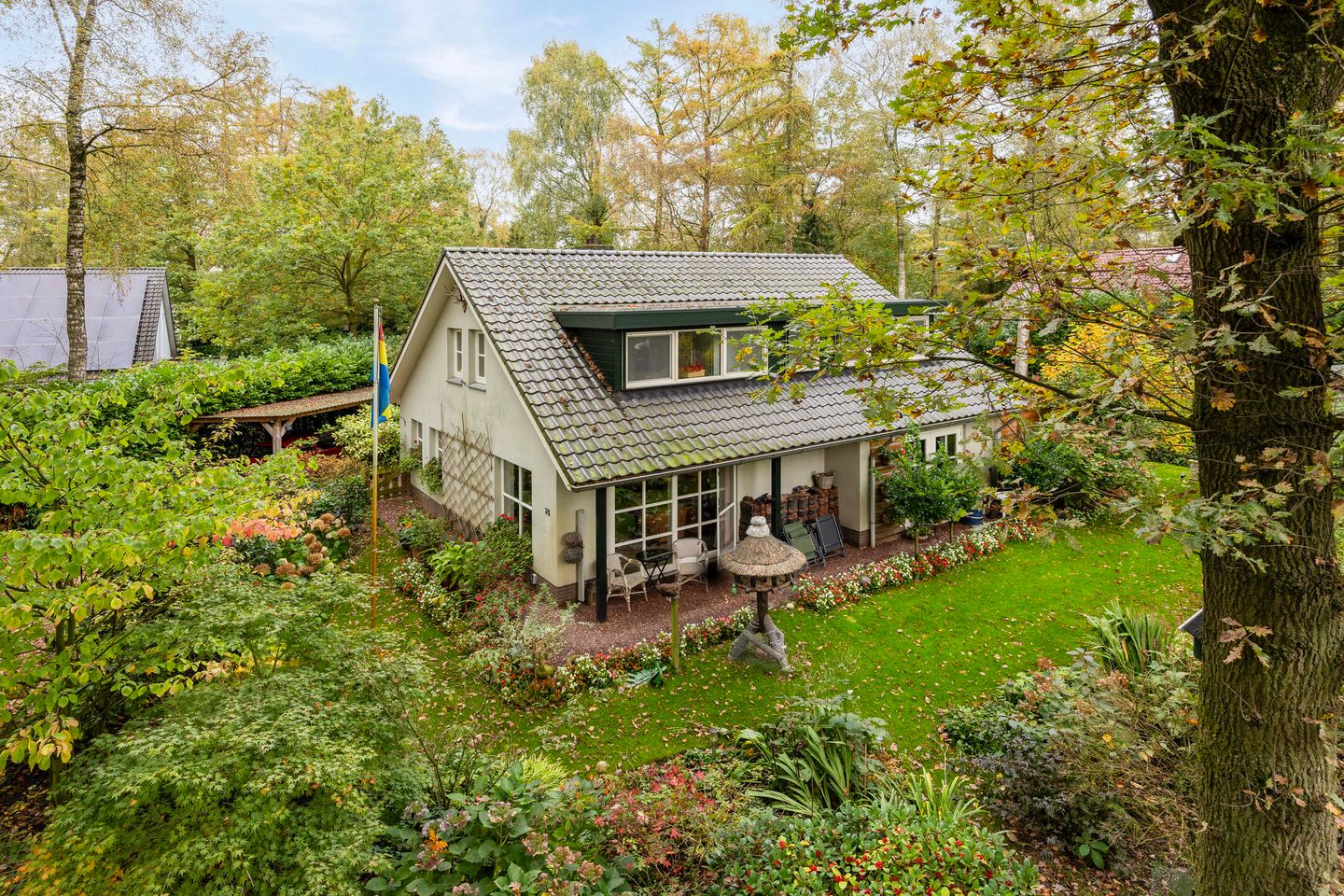 Foto 1 van Looërmark 74