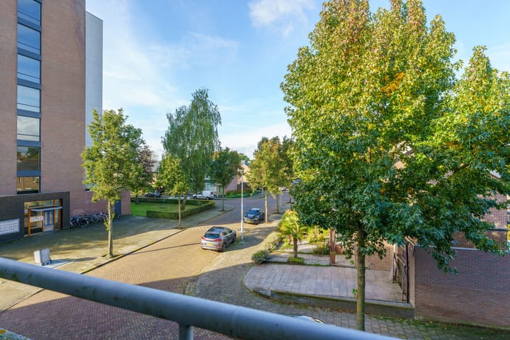 Foto 18 van Generaal de Carislaan 18